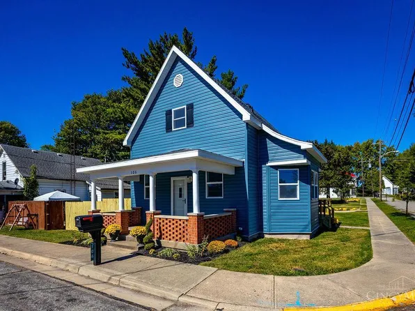106 County Line St, College Corner, OH 45003