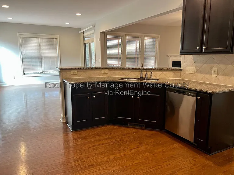 421 Rams Loop — Photo 8