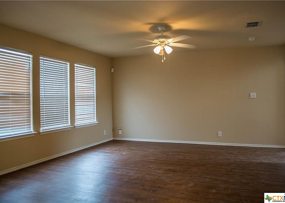 1st image of 2481 Medina Dr