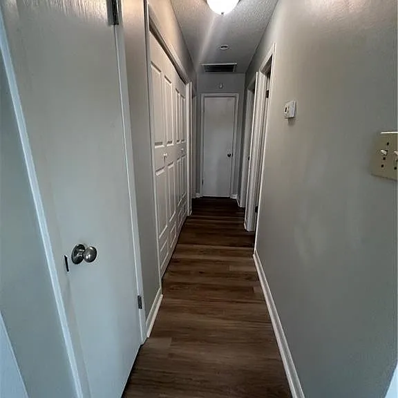 642 Mosswood Ln — Photo 6