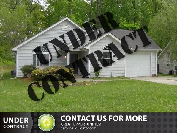 7027 Hunters Glen Dr, Charlotte, NC 28214