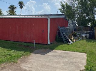 119 3rd St, San Leon, TX 77539