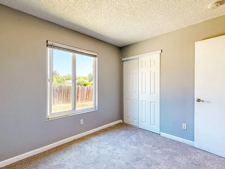 8690 Lords Manor Way — Photo 17