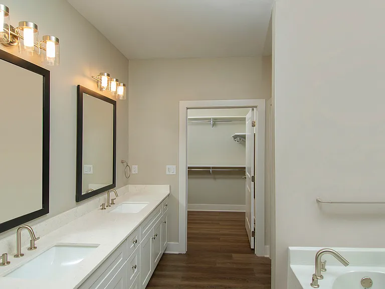 Greystone Pointe Columbus — Photo 34
