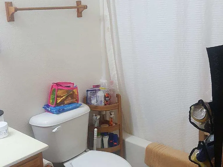 8200 Lexington Pl #8200-6 — Photo 3