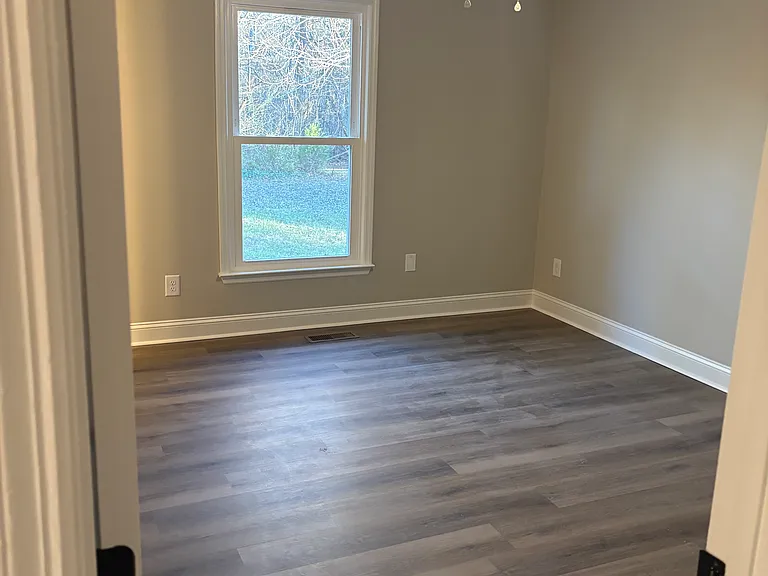 205 Cedar Forest Ln — Photo 13