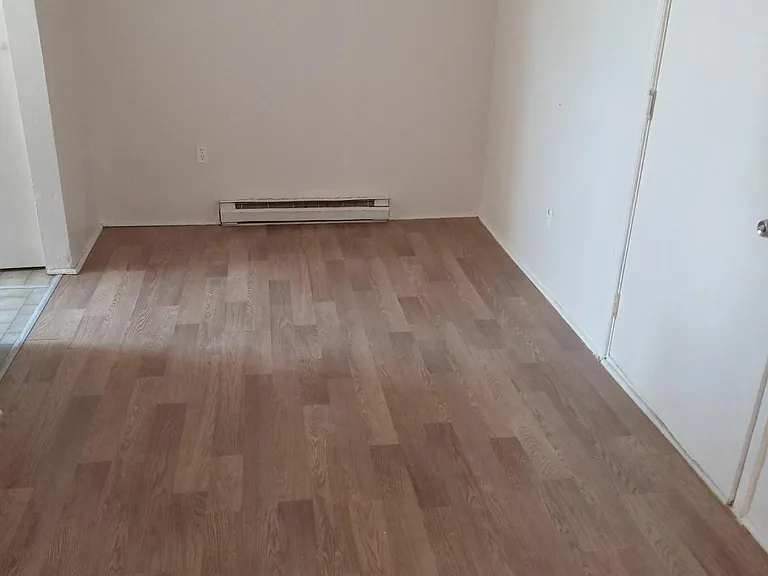 37 N Mulberry St #2 — Photo 3