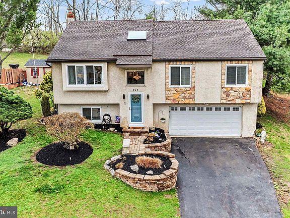 2nd image of 474 Ridge Ln