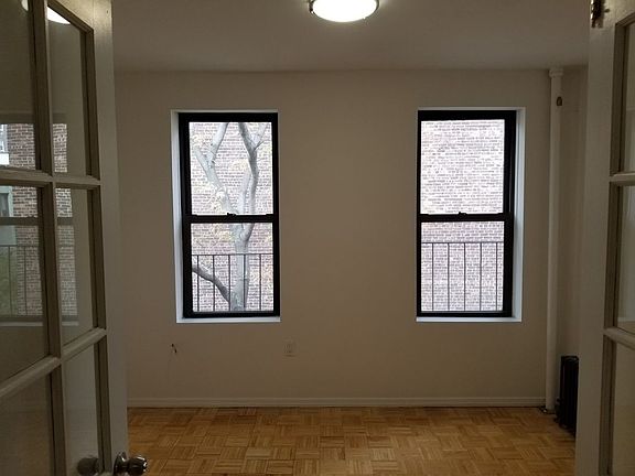 4th image of 25 Jones St APT 5C