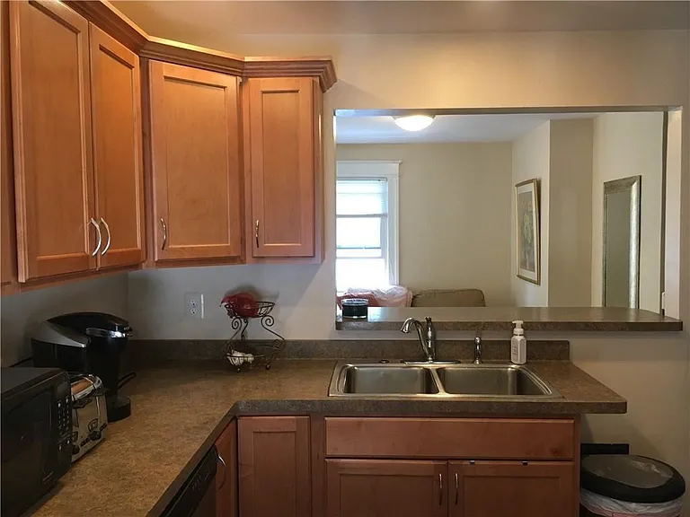 75 Stewart St — Photo 3