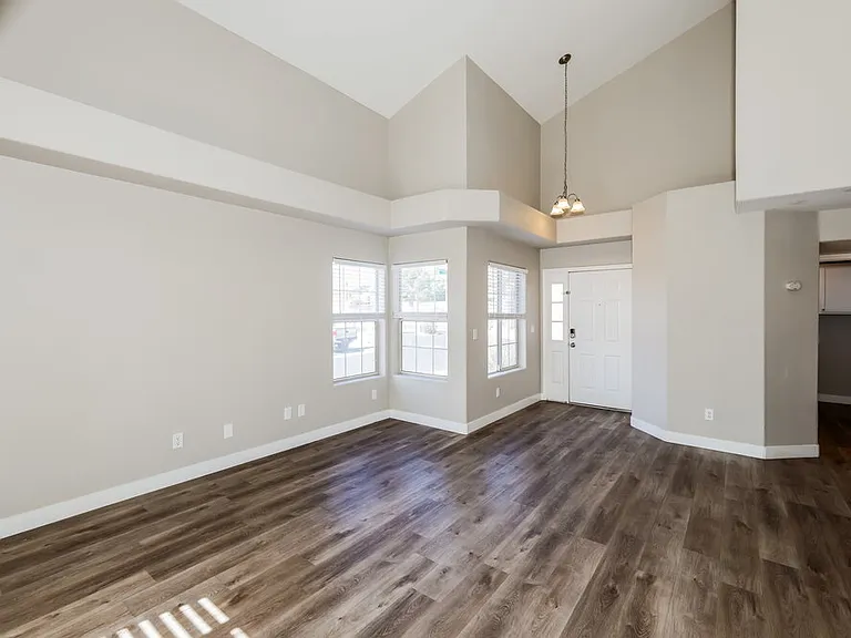 104 Escada Ln — Photo 6