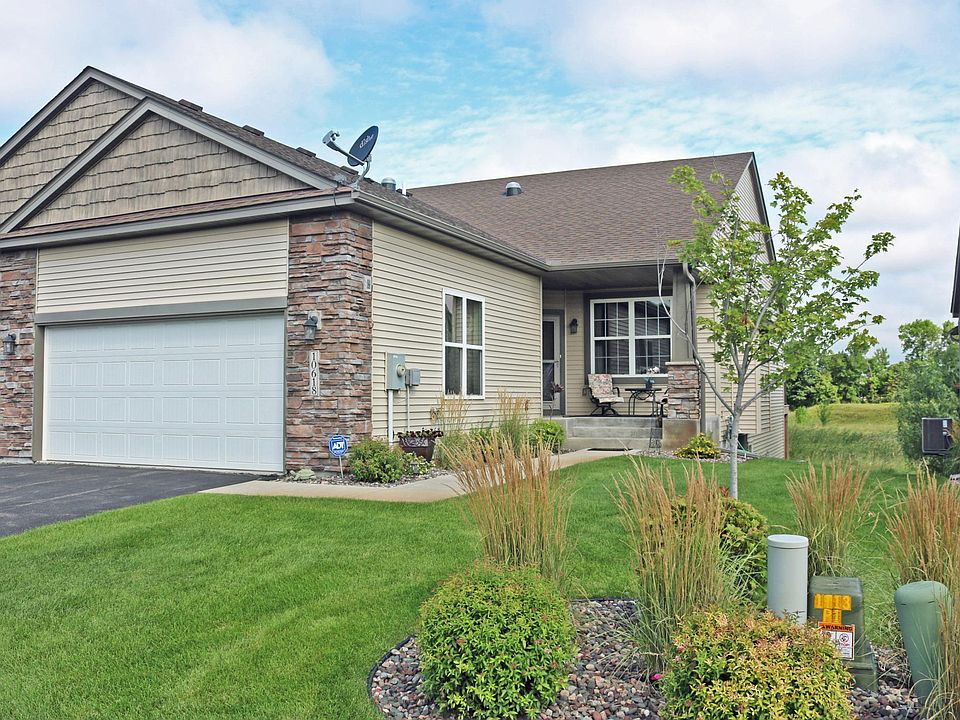 1st image of 10618 74th Ln NE
