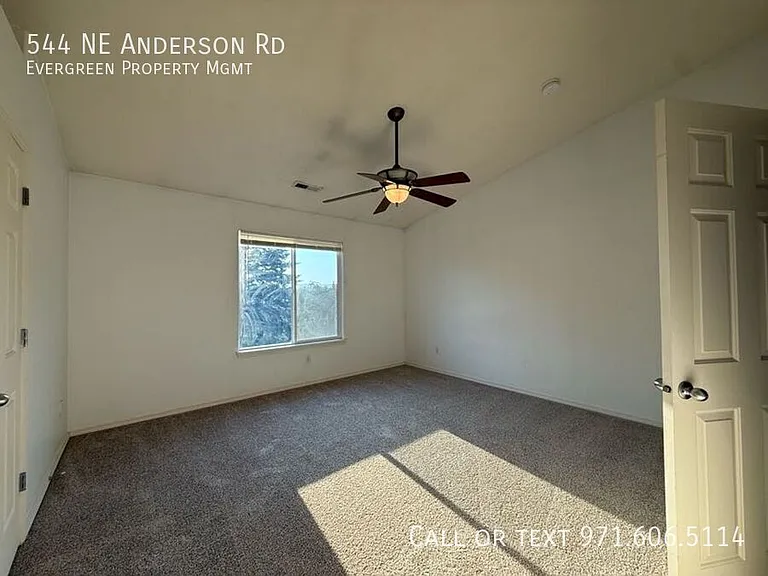 544 NE Anderson Rd — Photo 19