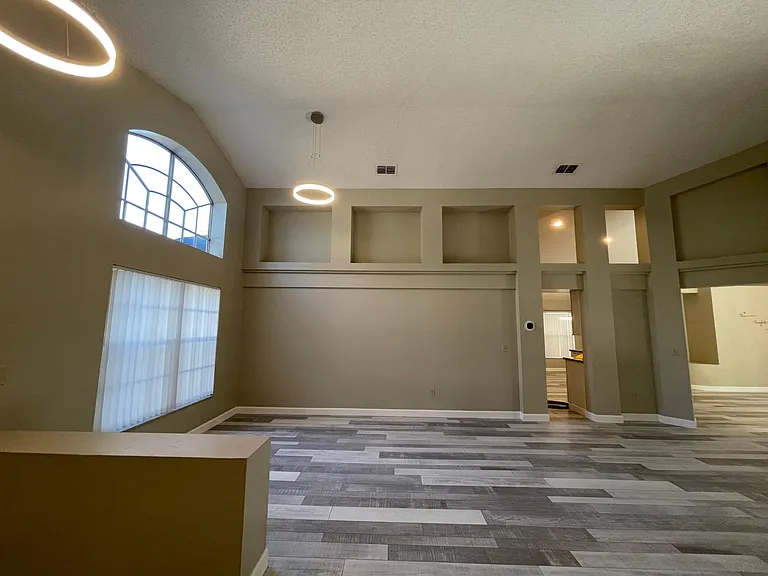 9303 Rockrose Dr — Photo 19