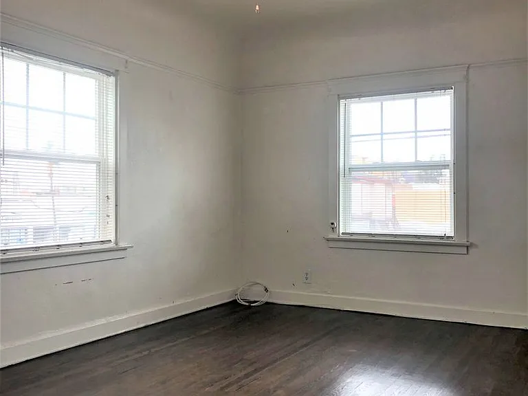 2164 2nd Ave — Photo 1