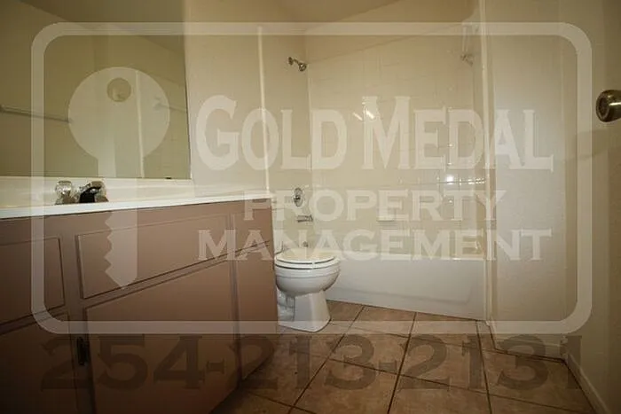 217 Janelle Dr — Photo 7