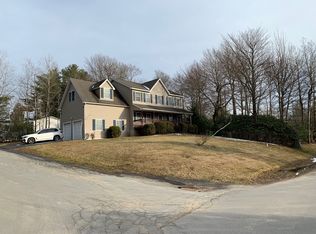 13 Milton Ln, Loch Sheldrake, NY 12759