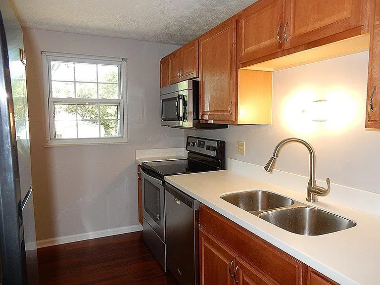 5067 Carter Ct — Photo 8