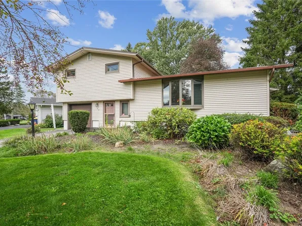 104 Gulino Ave, Camillus, NY 13031