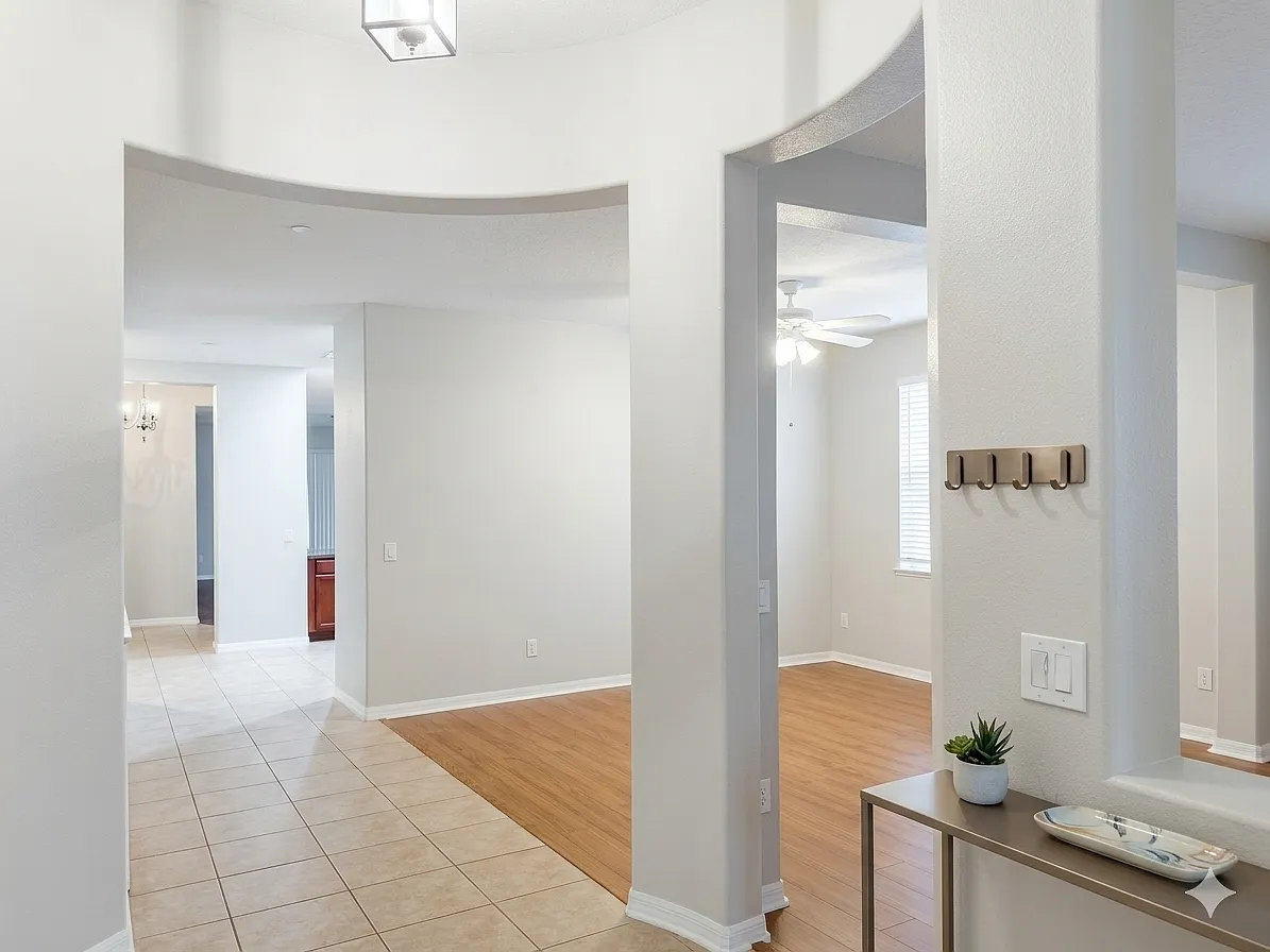 3 bed, 2105 sqft, $2,495 — Photo 2