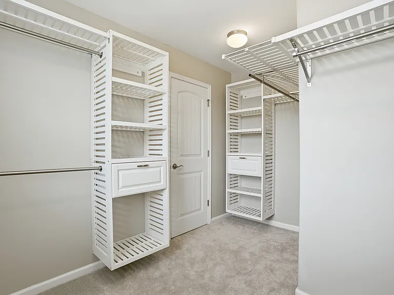 75 Pomona Cir — Photo 17