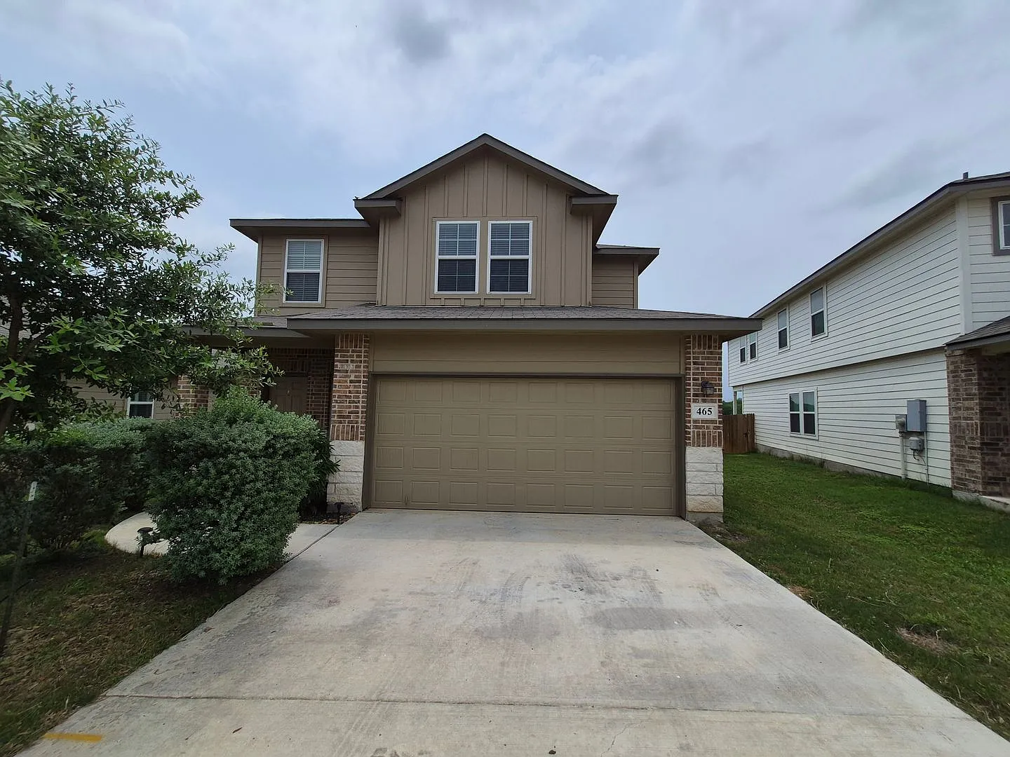 465 Middle Green Loop, Floresville, TX. 78114 — Photo 1