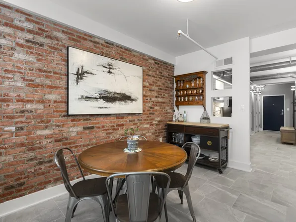 700 Church St APT 305, Nashville, TN 37203