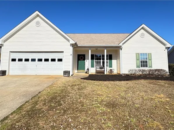 802 Hampton Way, Canton, GA 30115