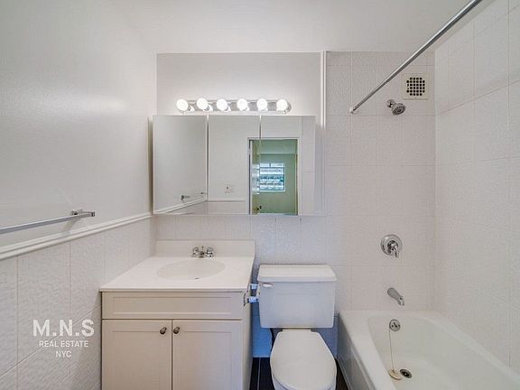 4th image of 434 W 19th St APT 1B