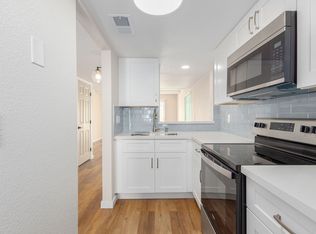 Venture On 12th Place, Phoenix, AZ 85014