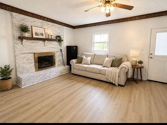 5th image of 75 Towering Oaks Dr