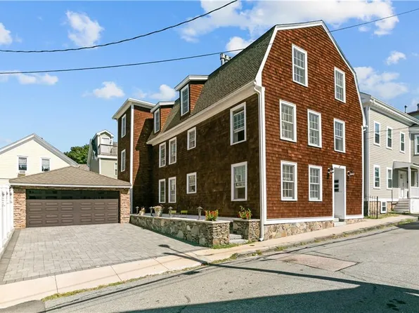 30 Brewer St #3, Newport, RI 02840