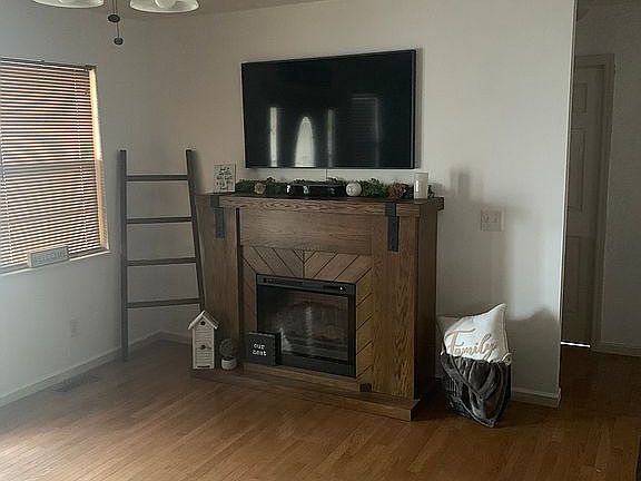 5th image of 107 Smoky View Ln