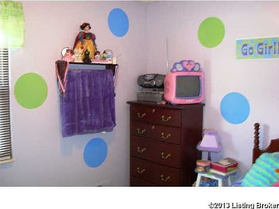 5th image of 6116 Julie Kays Way