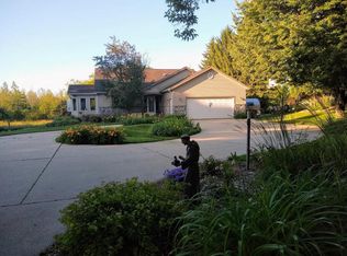 1789 Meadowlark Rd, Fredonia, WI 53021