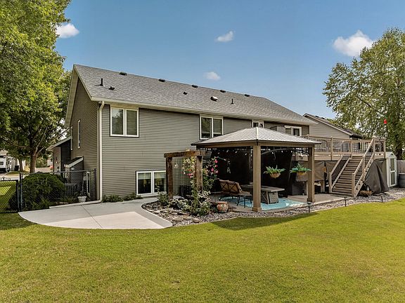 3rd image of 2502 Boulder Ridge Dr NW