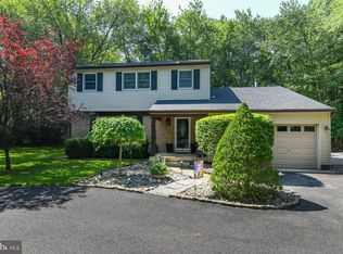 127 Bracken Rd, Medford, NJ 08055