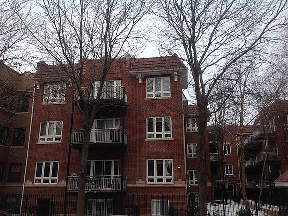 4th image of 916 W Agatite Ave APT 3