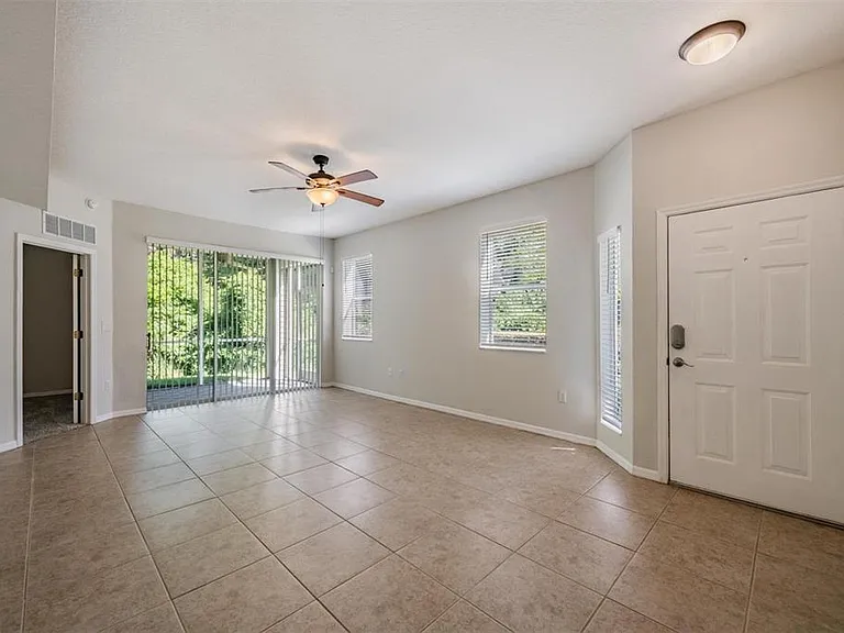 1827 Hammocks Ave #1827 — Photo 5