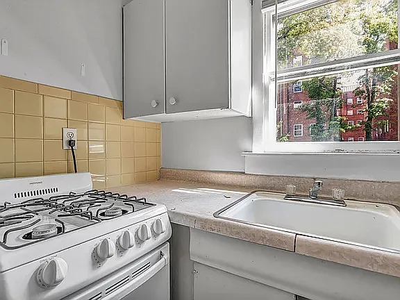 113 Dwight St #3 — Photo 8
