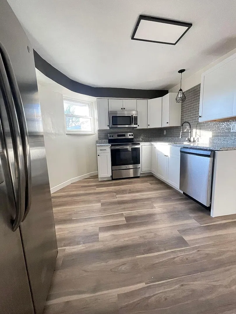 14 Wilshire dr — Photo 3