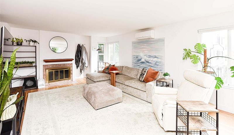 4th image of 1214 Taylor Avenue N #101