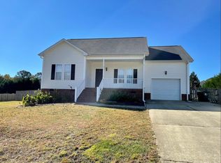146 Jarrett Bay Ln, Fuquay Varina, NC 27526
