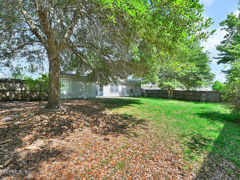 10810 Stanton Hills Dr E — Photo 32