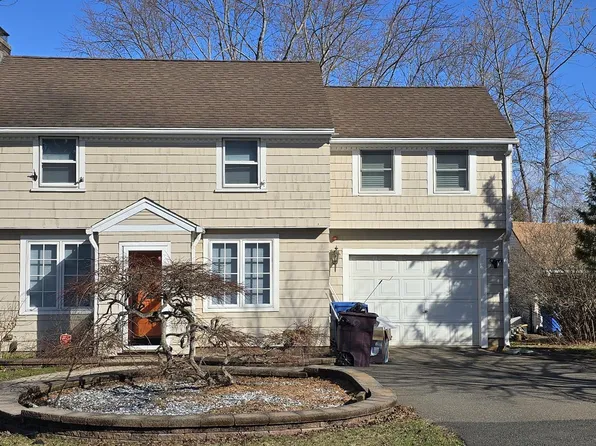86 Vibberts Avenue, New Britain, CT 06051
