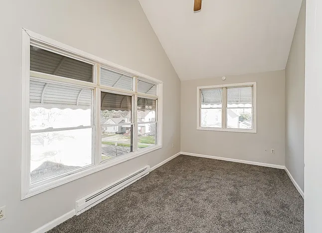 1420 Oakwood Ave — Photo 13