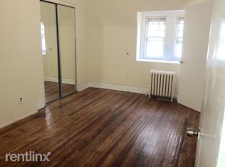 907 S 49th St, Philadelphia, PA 19143