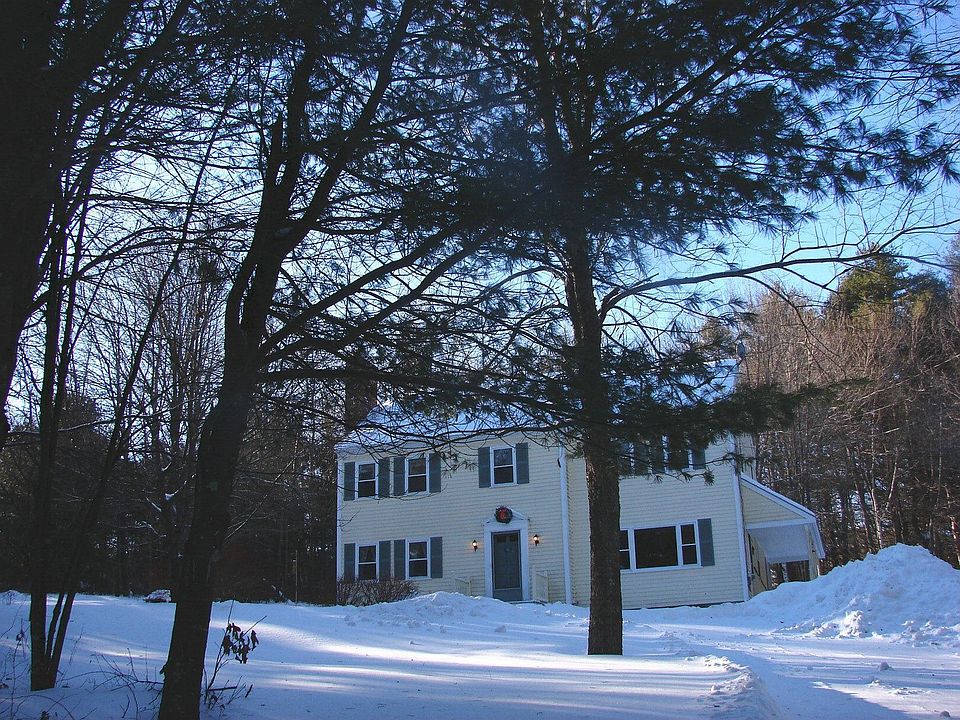 Captivating Colonial!