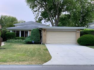 4121 Greenwood St, Skokie, IL