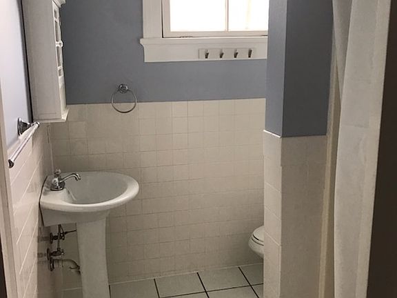 5th image of 536 Olivier St